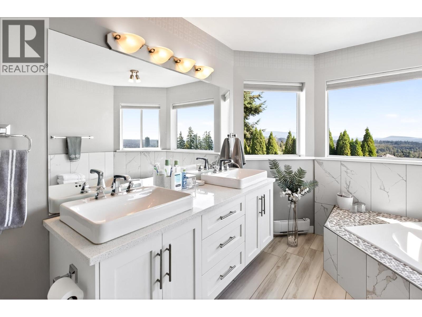 1347 Napier Place, Coquitlam, British Columbia  V3B 7A3 - Photo 26 - R3066841