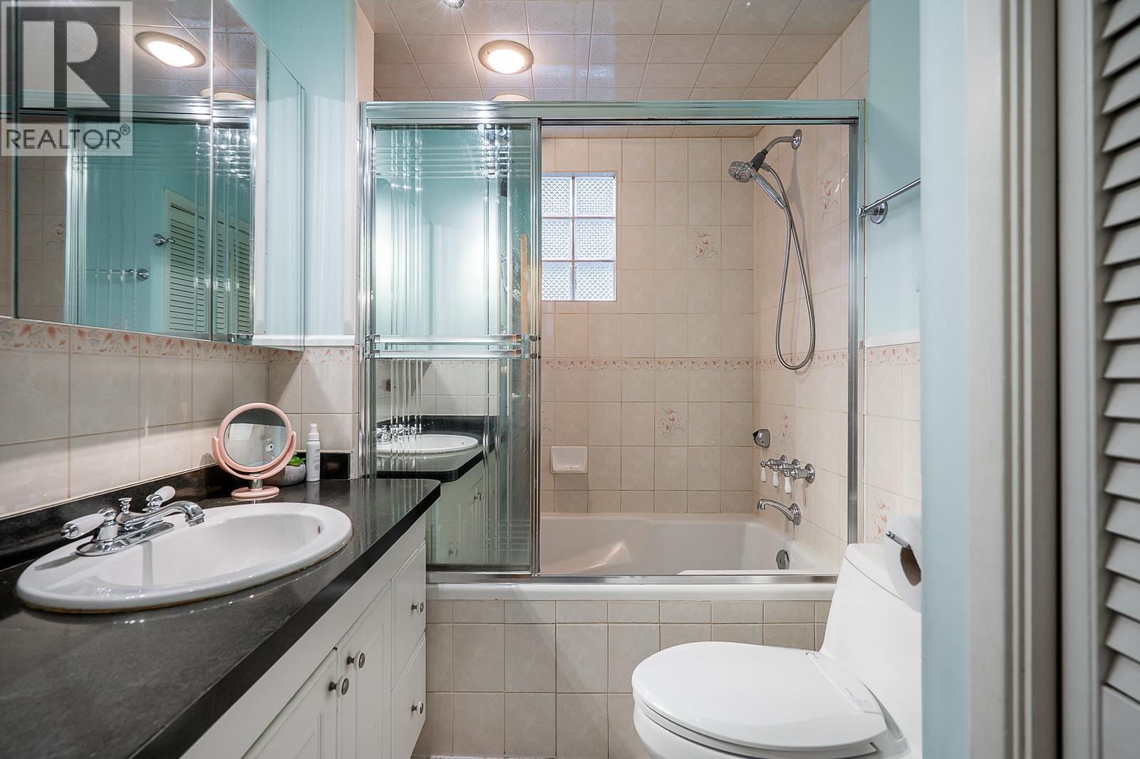 430 Garrett Street, New Westminster, British Columbia  V3L 3S2 - Photo 5 - R3066852