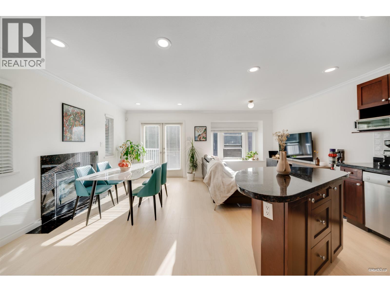 232 Fourth Avenue, New Westminster, British Columbia V3L 1N7 - Photo 5 - R3066862