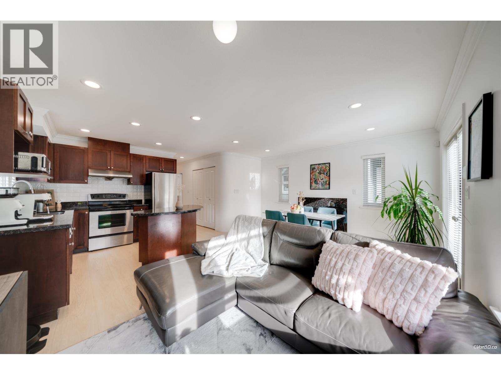 232 Fourth Avenue, New Westminster, British Columbia V3L 1N7 - Photo 9 - R3066862