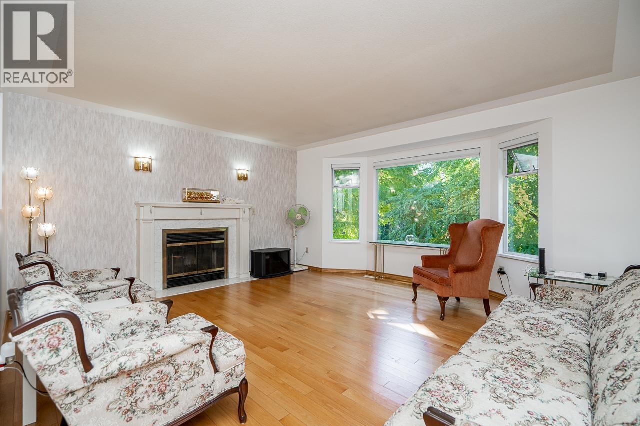 5031 Halifax Street, Burnaby, British Columbia V5B 2N4 - Photo 5 - R3066893