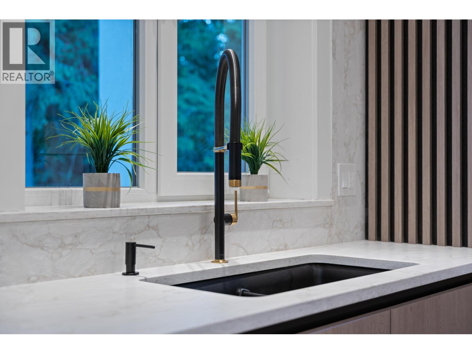 4141 Burkehill Road, West Vancouver, British Columbia V7V 3M6 - Photo 35 - R3066954