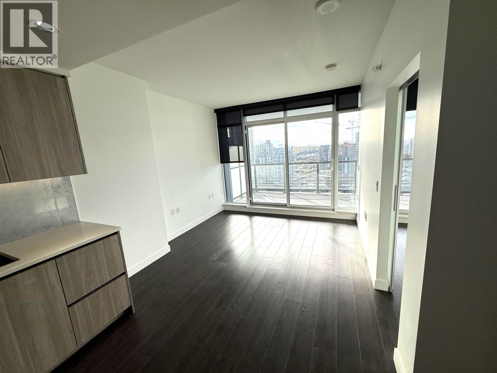 4720 Lougheed Highway, Burnaby, British Columbia  V6X 1C3 - Photo 3 - R3066901