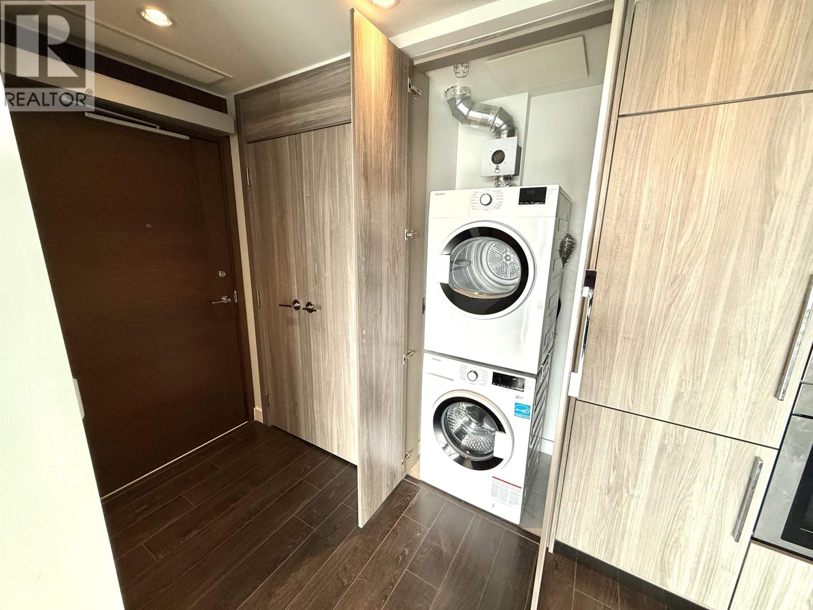 4720 Lougheed Highway, Burnaby, British Columbia  V6X 1C3 - Photo 4 - R3066901