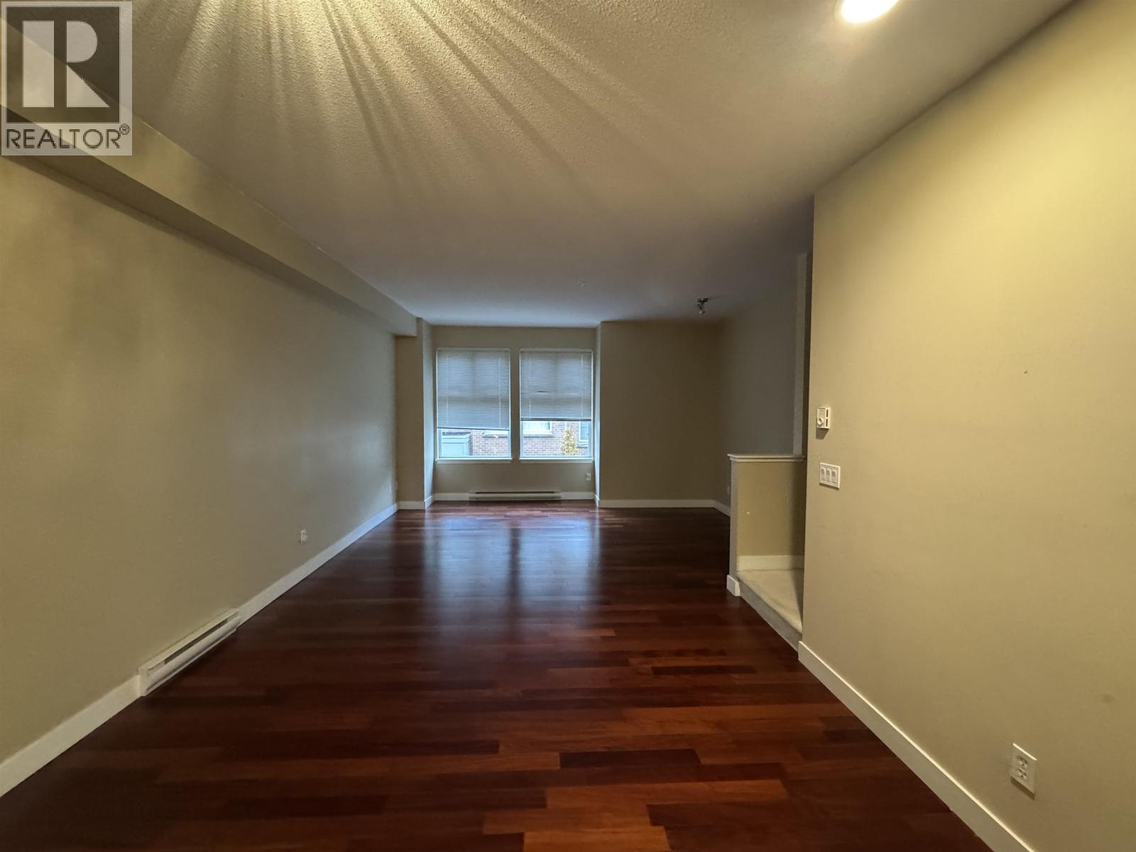 65xx Arbutus Street, Vancouver, British Columbia  V6P 5S5 - Photo 2 - R3066951