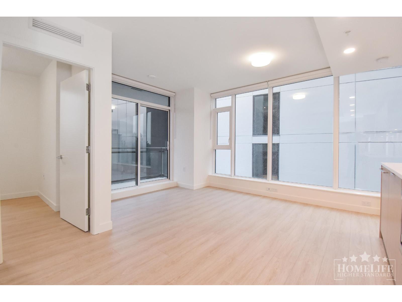 711 13675 107a Avenue, Surrey, British Columbia  V3T 2H2 - Photo 4 - R3066989