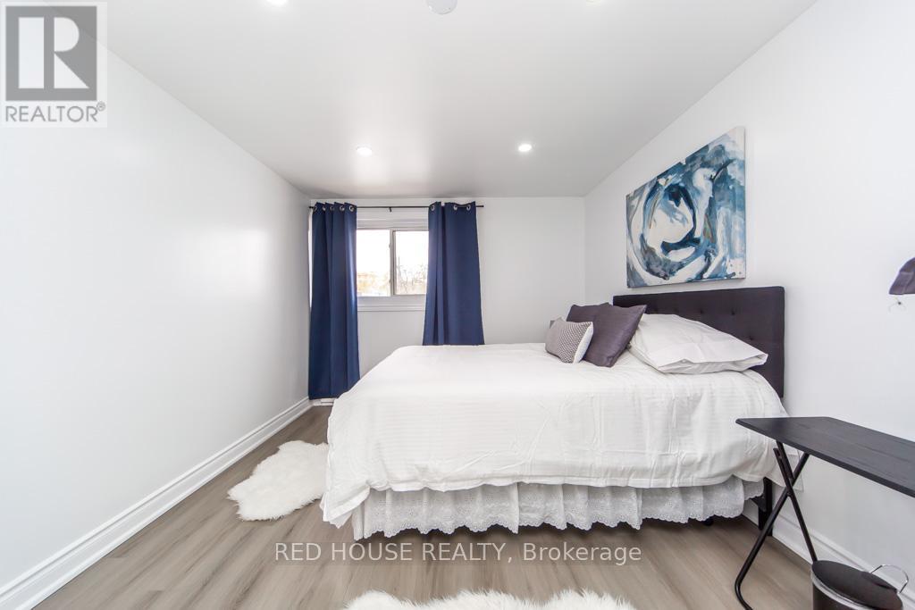 2 - 87 Irwin Road, Toronto, Ontario  M9W 5W1 - Photo 14 - W12531670