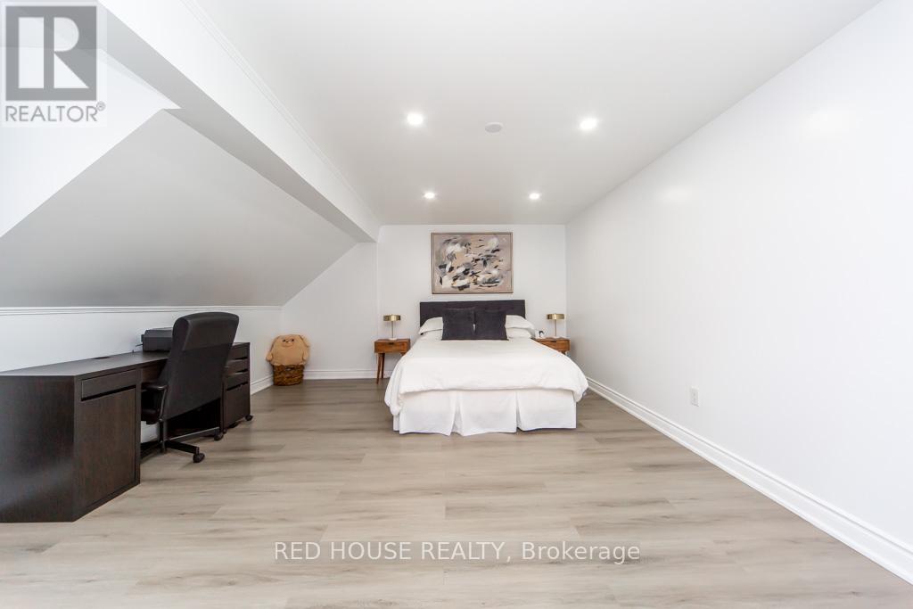 2 - 87 Irwin Road, Toronto, Ontario  M9W 5W1 - Photo 20 - W12531670