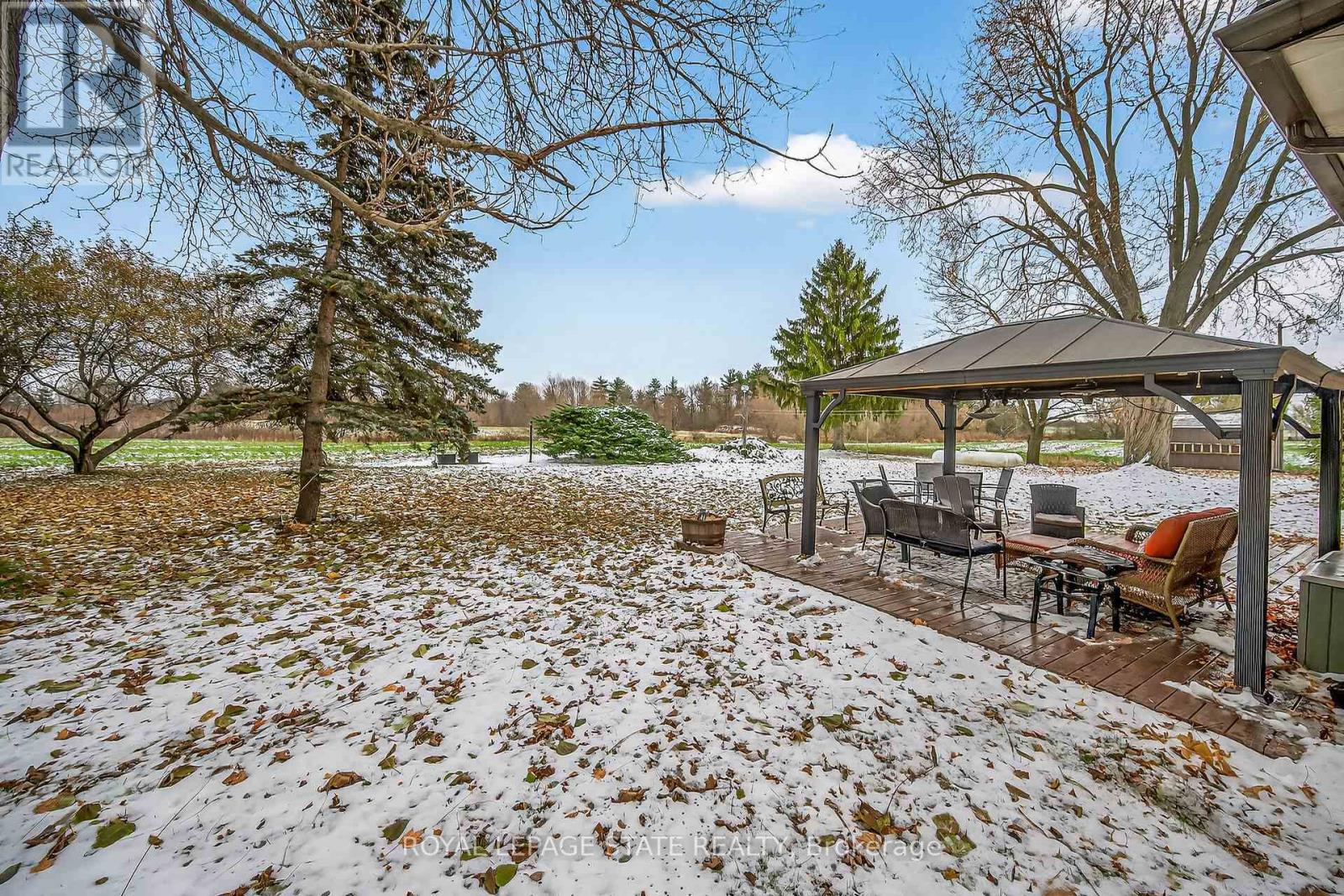 580 Woodhill Road, Hamilton, Ontario  L0R 2B0 - Photo 42 - X12537410