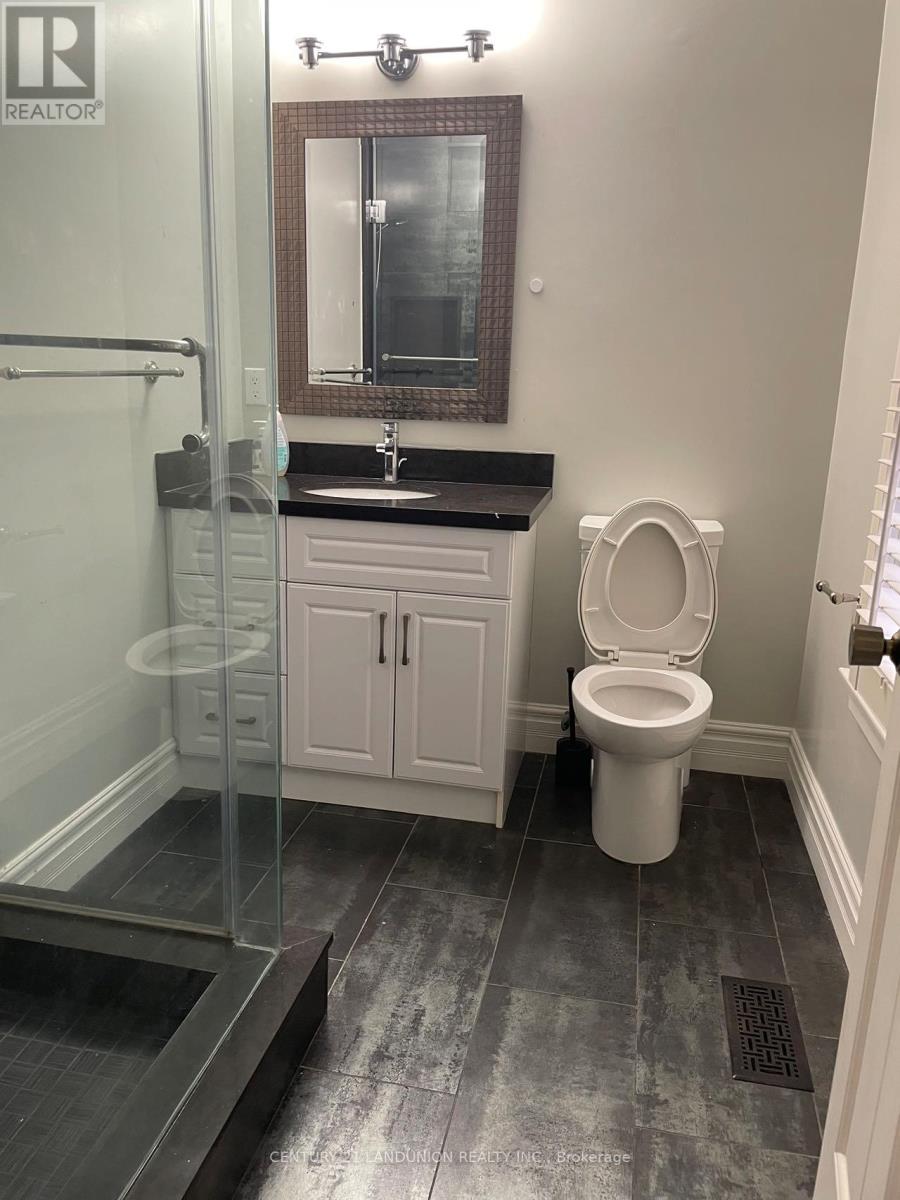 31 Junewood Crescent, Toronto, Ontario  M2L 2C3 - Photo 13 - C12539446