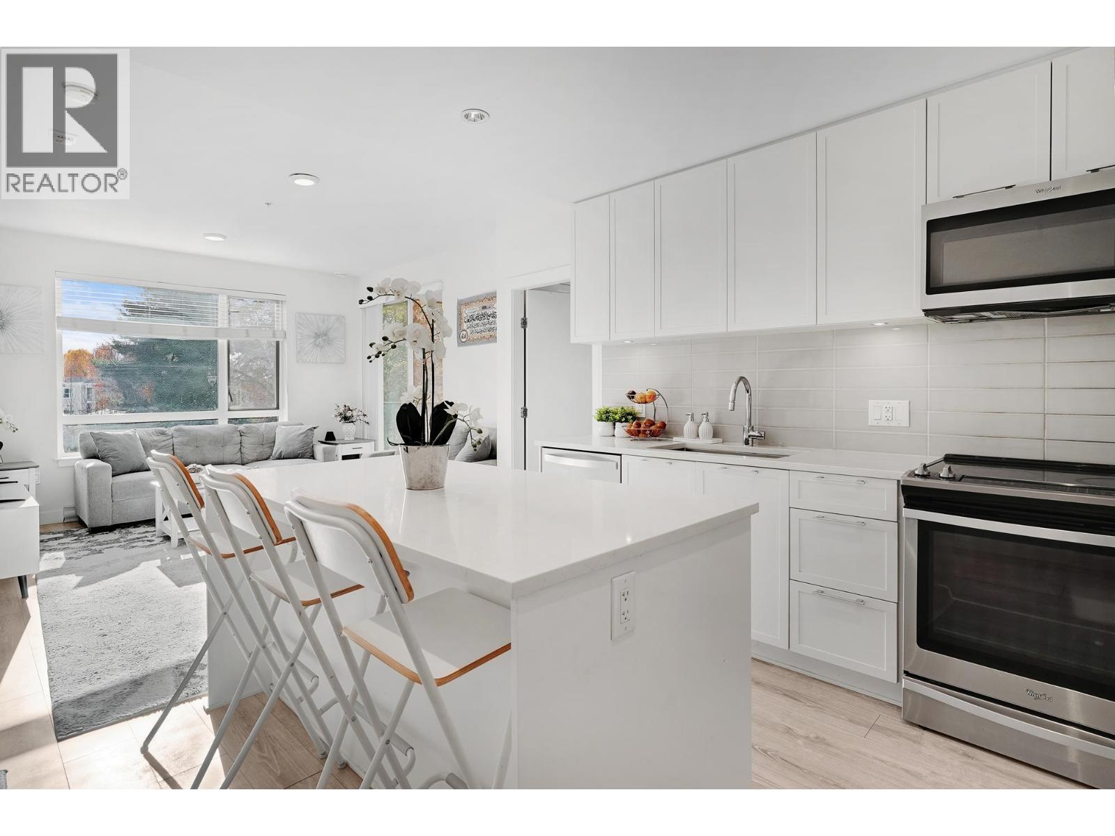 316 2382 Atkins Avenue, Port Coquitlam, British Columbia V3C 0G7 - Photo 3 - R3066560