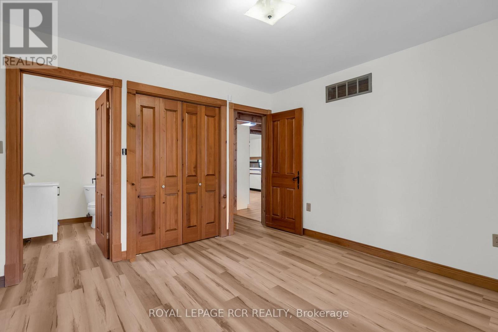 300 Old Bathurst Street, King, Ontario  L7B 1K5 - Photo 19 - N12539458