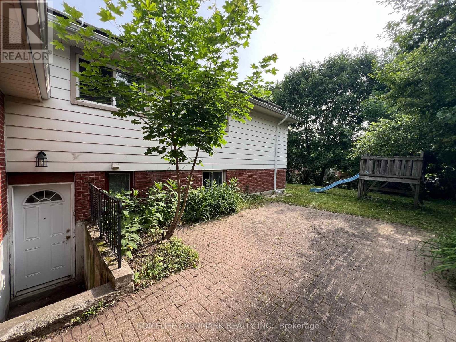 5 Chant Crescent, Markham, Ontario  L3R 1Y7 - Photo 18 - N12539460