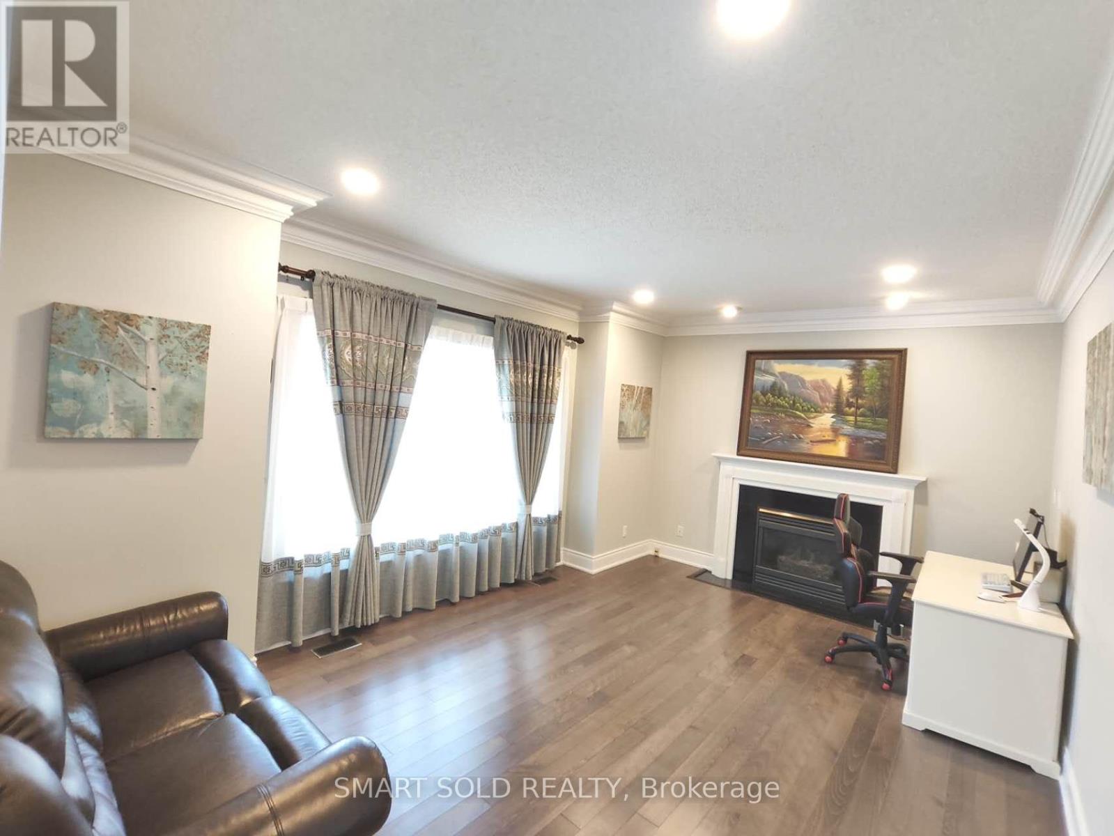 67 Chantilly Crescent, Richmond Hill, Ontario  L4C 0K1 - Photo 21 - N12539470