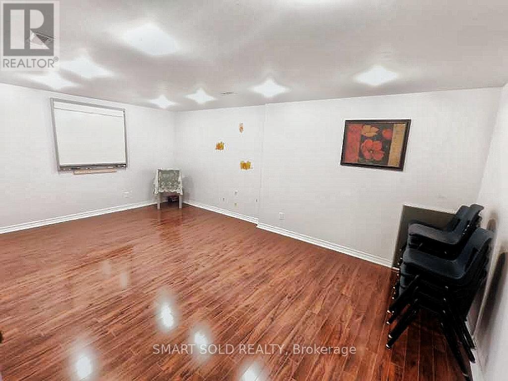 67 Chantilly Crescent, Richmond Hill, Ontario  L4C 0K1 - Photo 33 - N12539470