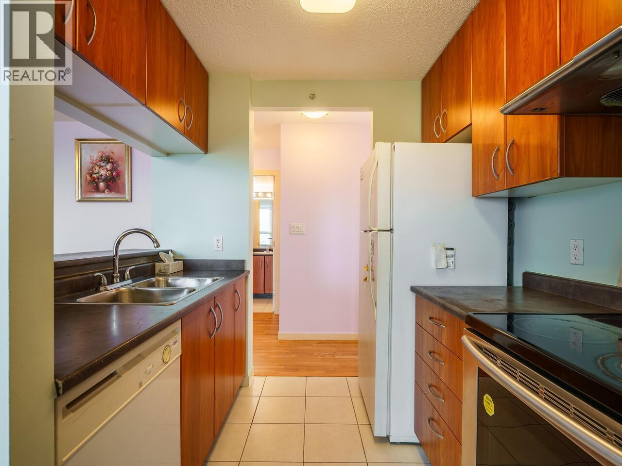 2409 3663 Crowley Drive, Vancouver, British Columbia  V5R 6H4 - Photo 8 - R3055531