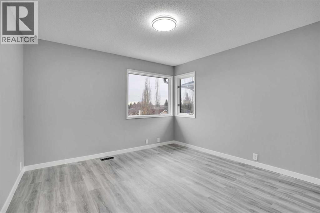 195 Mt Reliant Place Se, Calgary, Alberta  T2Z 2G2 - Photo 34 - A2269788