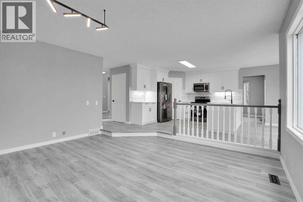 195 Mt Reliant Place Se, Calgary, Alberta  T2Z 2G2 - Photo 21 - A2269788