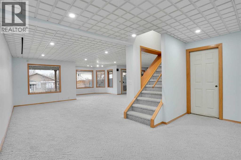 195 Mt Reliant Place Se, Calgary, Alberta  T2Z 2G2 - Photo 39 - A2269788