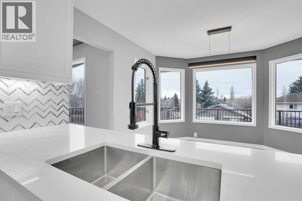 195 Mt Reliant Place Se, Calgary, Alberta  T2Z 2G2 - Photo 18 - A2269788