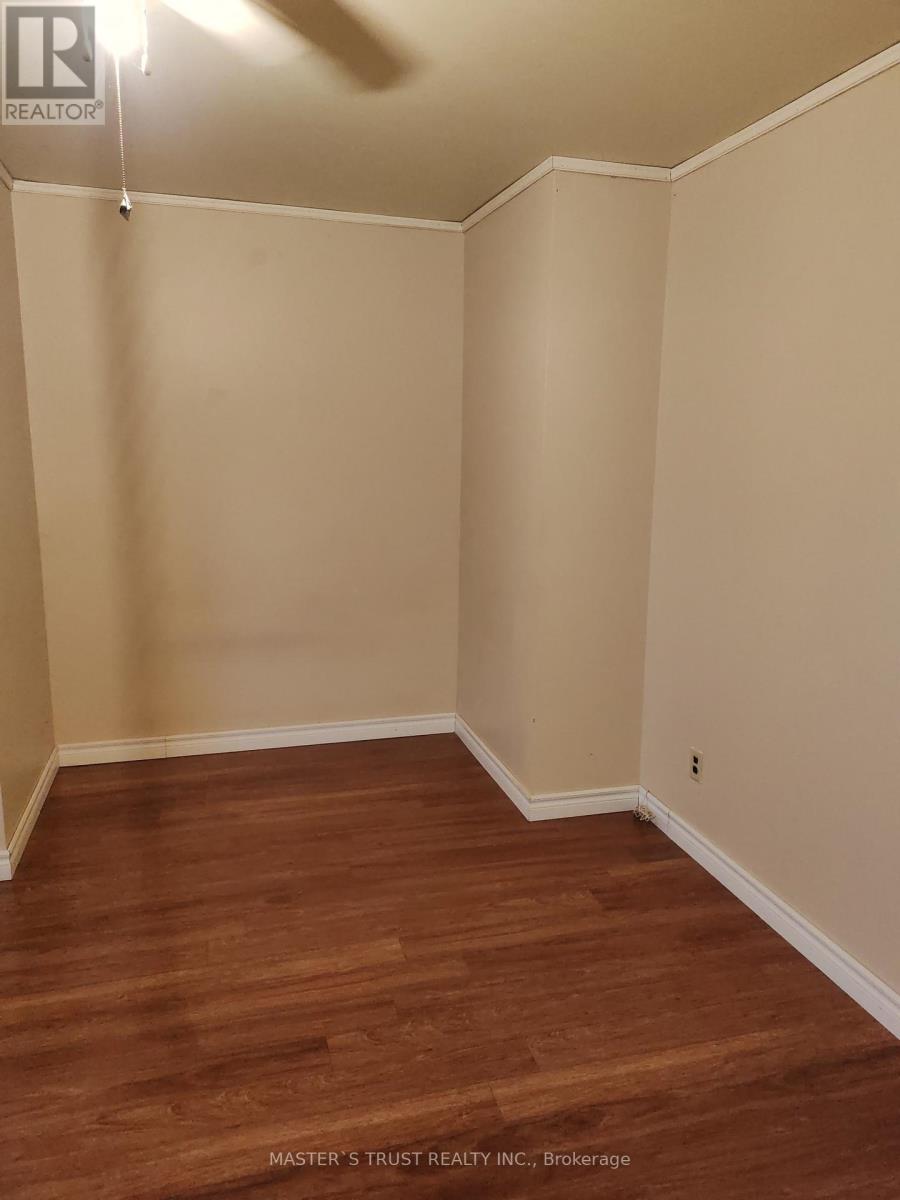 4 - 89 Westmount Drive S, Orillia, Ontario  L3V 6E1 - Photo 4 - S12457098