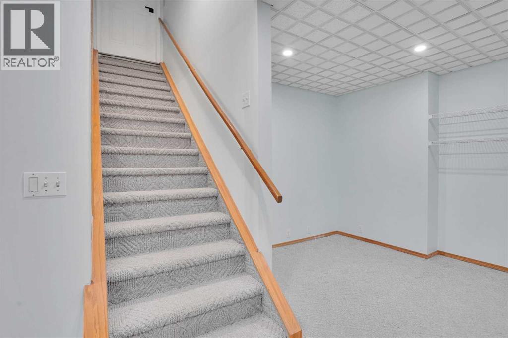 195 Mt Reliant Place Se, Calgary, Alberta  T2Z 2G2 - Photo 38 - A2269788