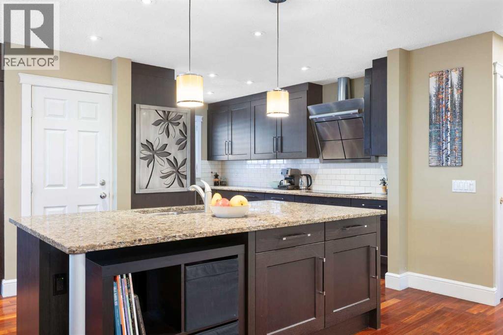 431 Queensland Circle Se, Calgary, Alberta  T2J 4P5 - Photo 7 - A2269794