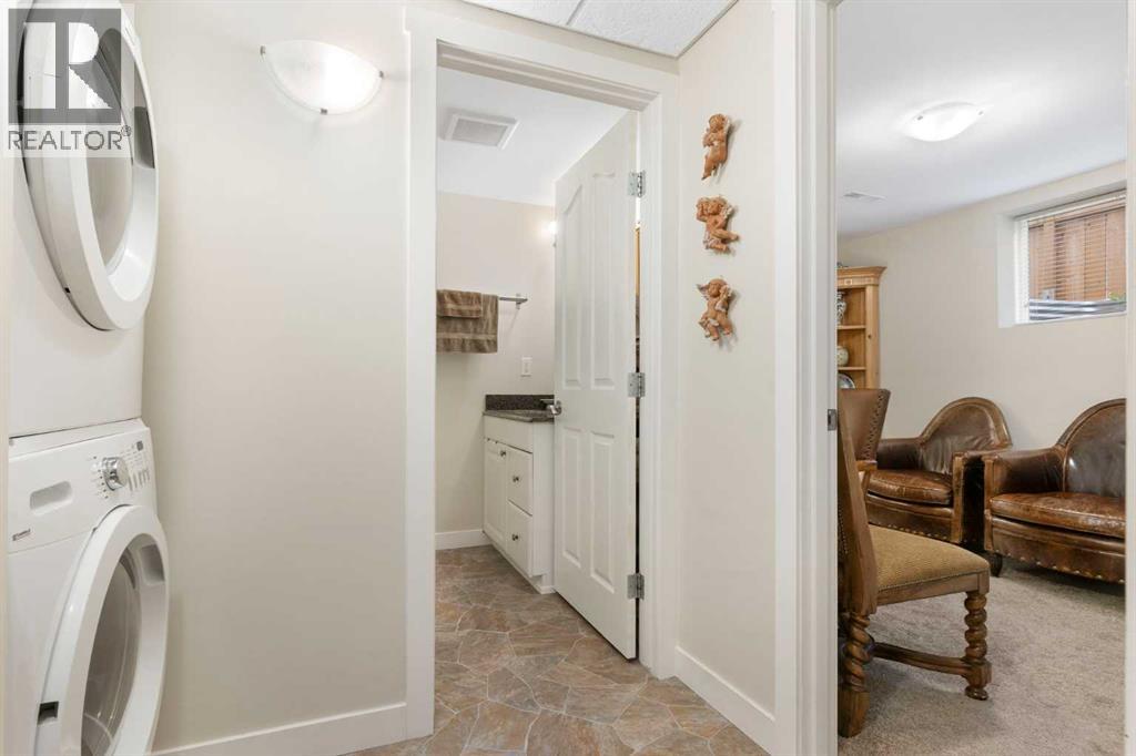 431 Queensland Circle Se, Calgary, Alberta  T2J 4P5 - Photo 37 - A2269794