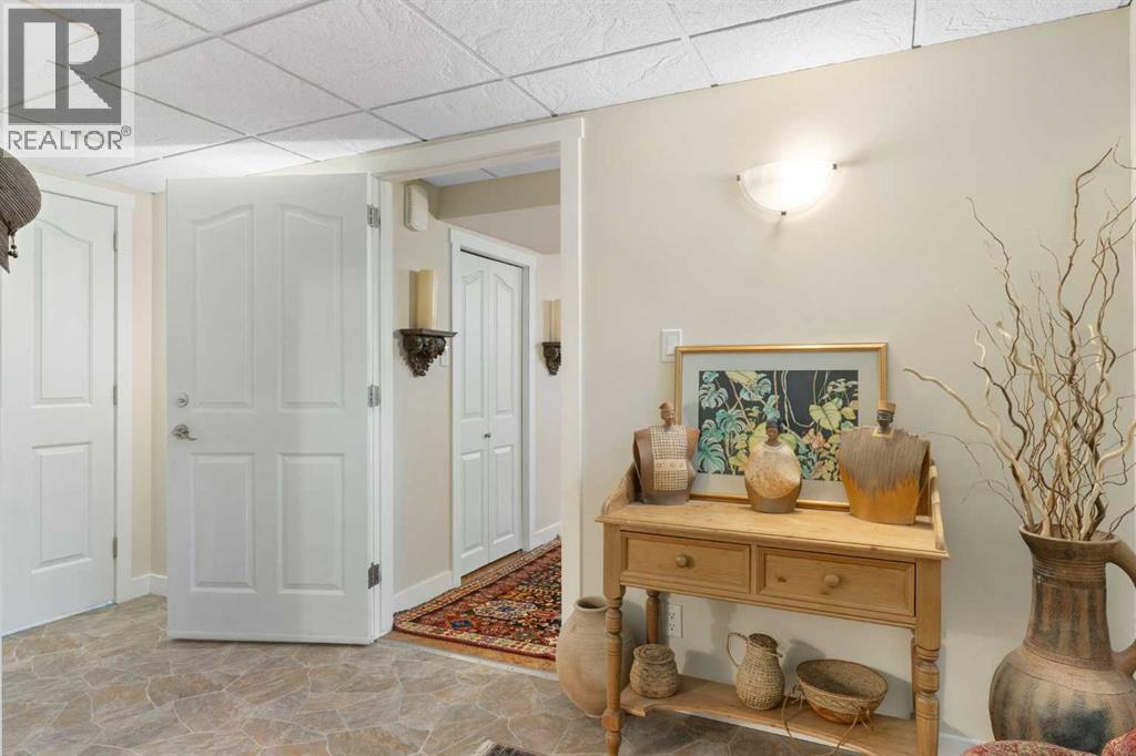 431 Queensland Circle Se, Calgary, Alberta  T2J 4P5 - Photo 24 - A2269794