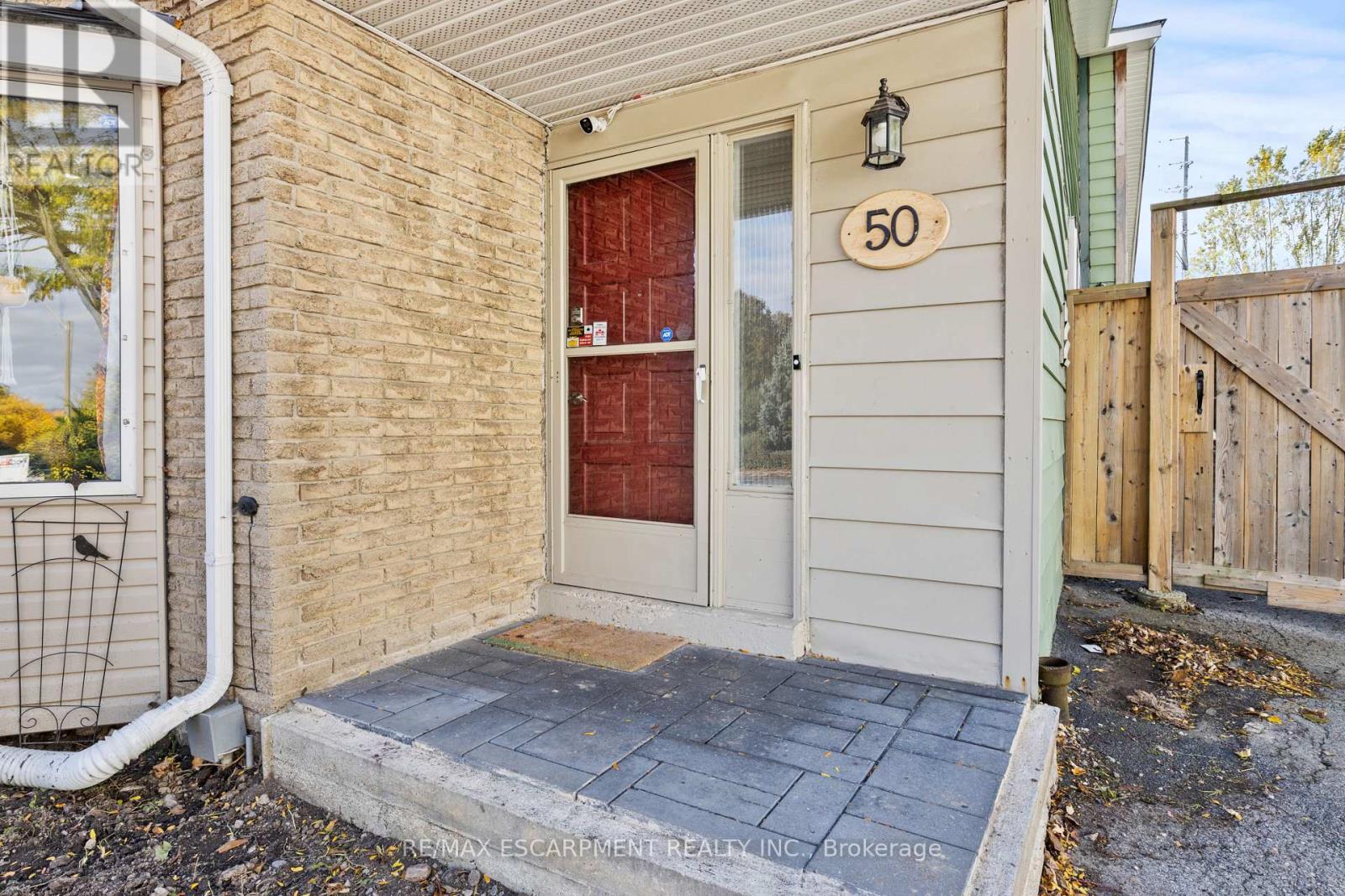 50 Gledhill Crescent, Hamilton, Ontario  L9C 6H4 - Photo 10 - X12488478