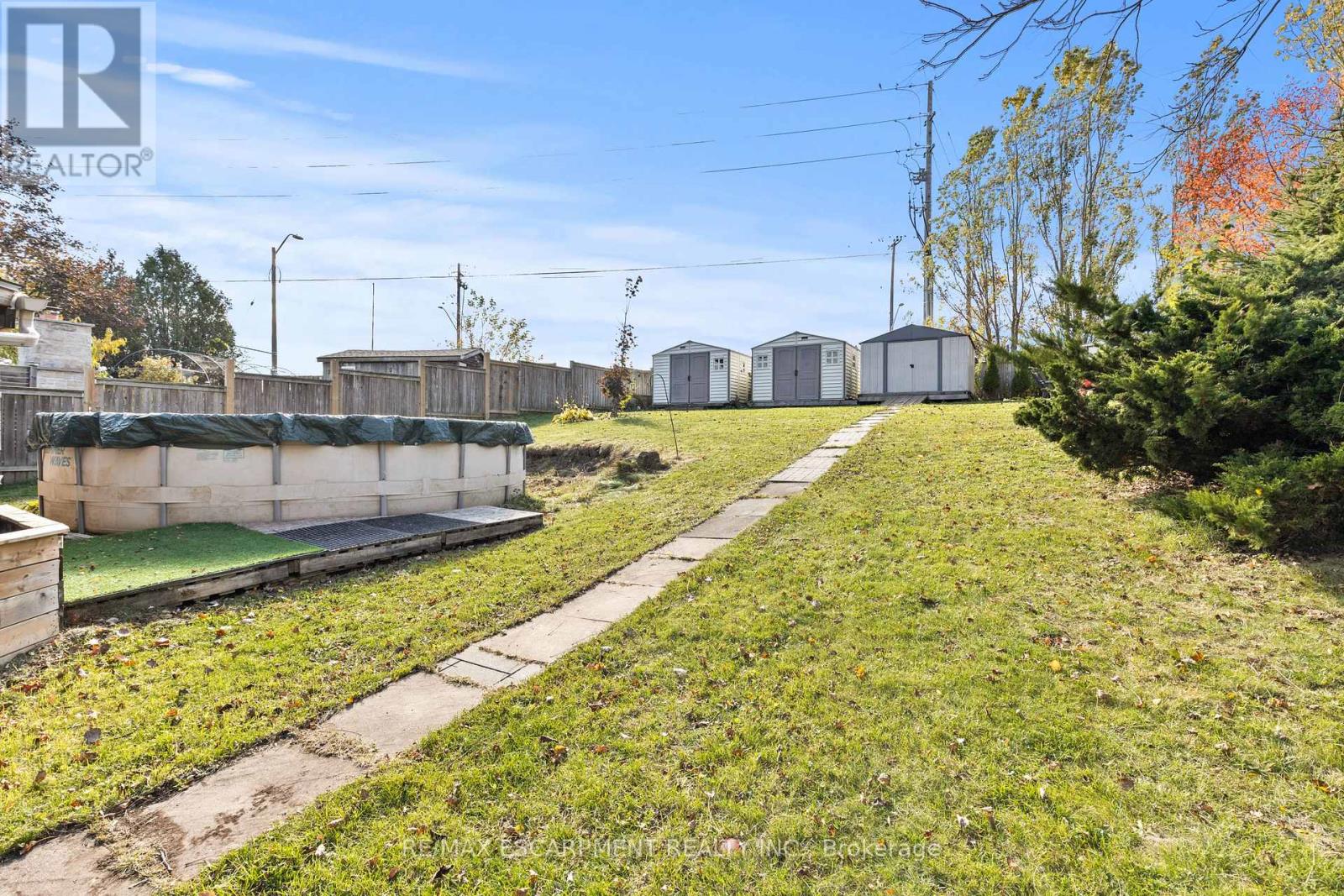 50 Gledhill Crescent, Hamilton, Ontario  L9C 6H4 - Photo 8 - X12488478