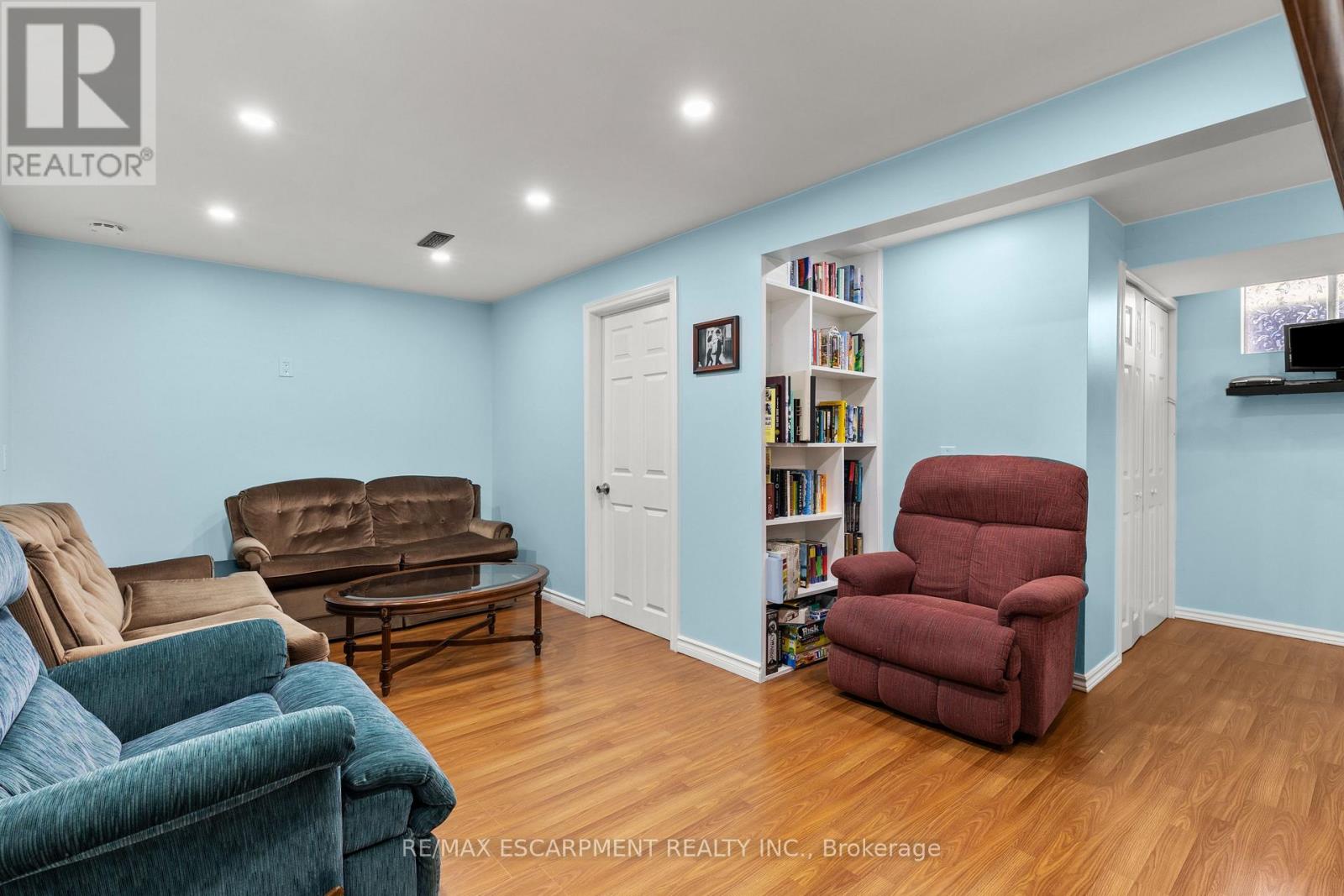 50 Gledhill Crescent, Hamilton, Ontario  L9C 6H4 - Photo 40 - X12488478