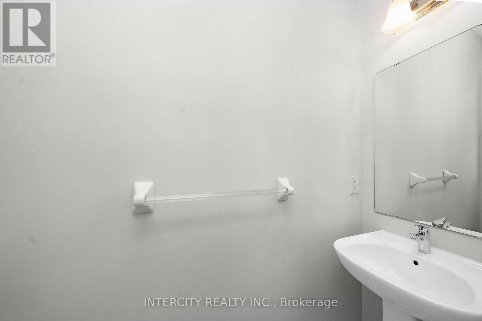 54 Claremont Drive, Brampton, Ontario  L6R 4G3 - Photo 16 - W12539440