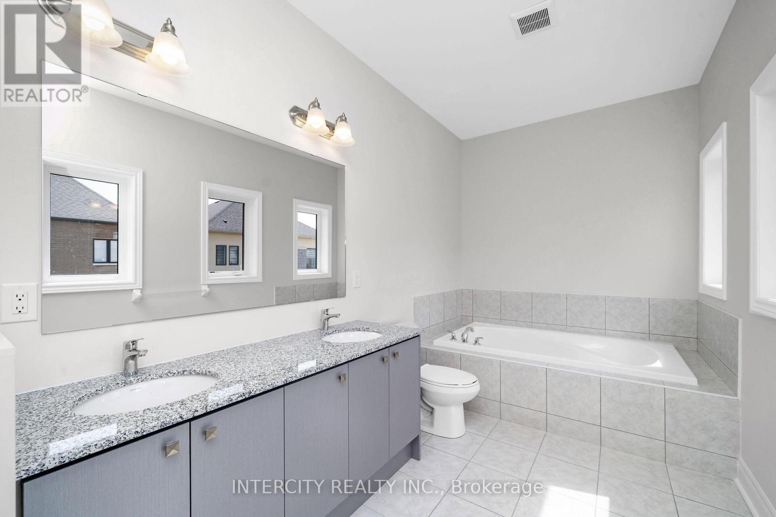 54 Claremont Drive, Brampton, Ontario  L6R 4G3 - Photo 21 - W12539440