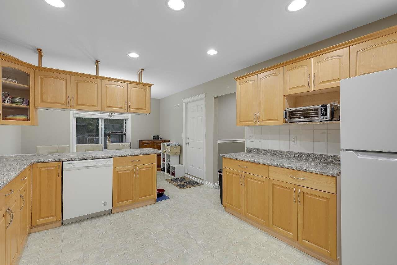 8010 Topper Drive, Mission, British Columbia  V2V 7B5 - Photo 14 - R3067009