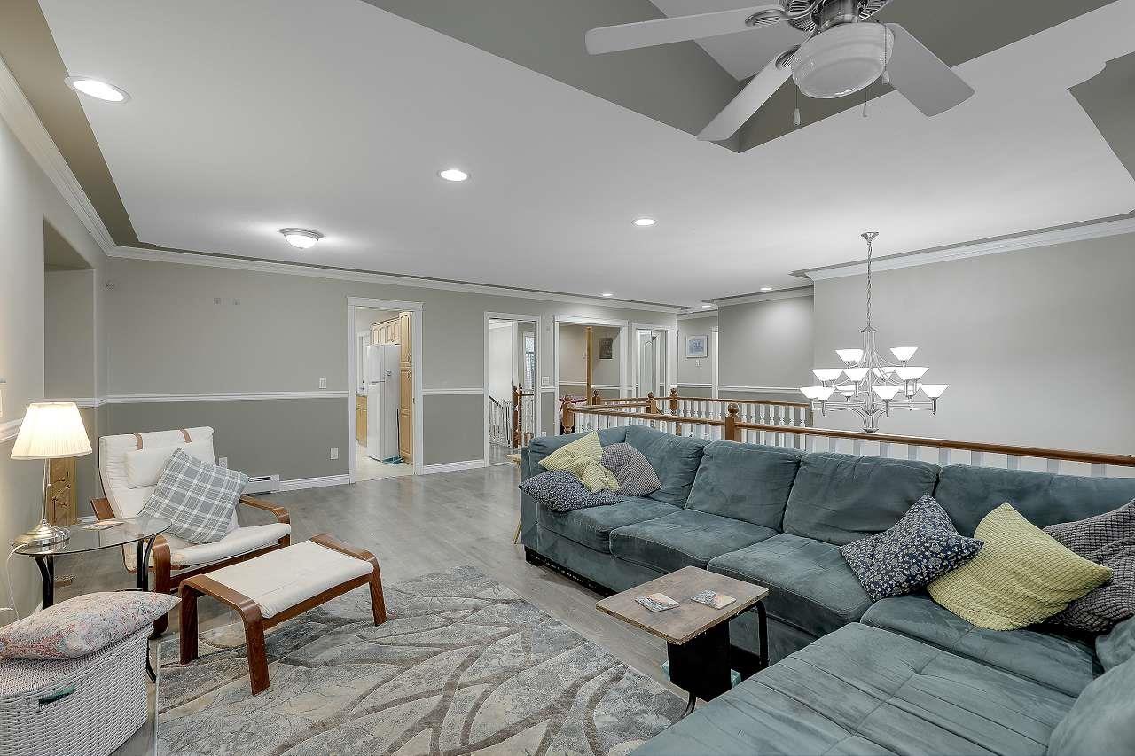 8010 Topper Drive, Mission, British Columbia  V2V 7B5 - Photo 4 - R3067009