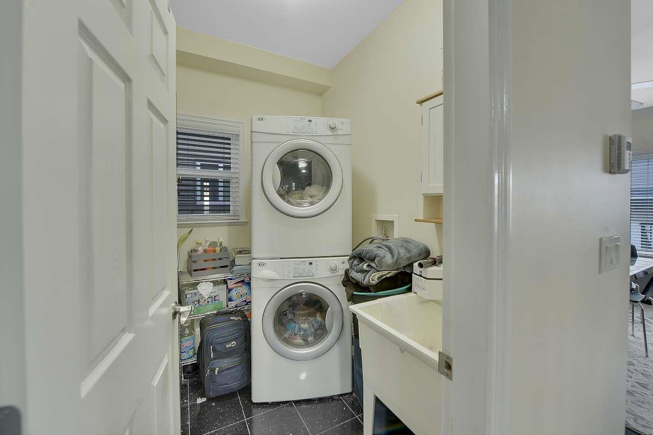 6843 192nd Street, Surrey, British Columbia  V4N 0Z6 - Photo 30 - R3067012