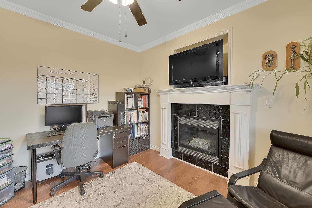 6843 192nd Street, Surrey, British Columbia  V4N 0Z6 - Photo 31 - R3067012