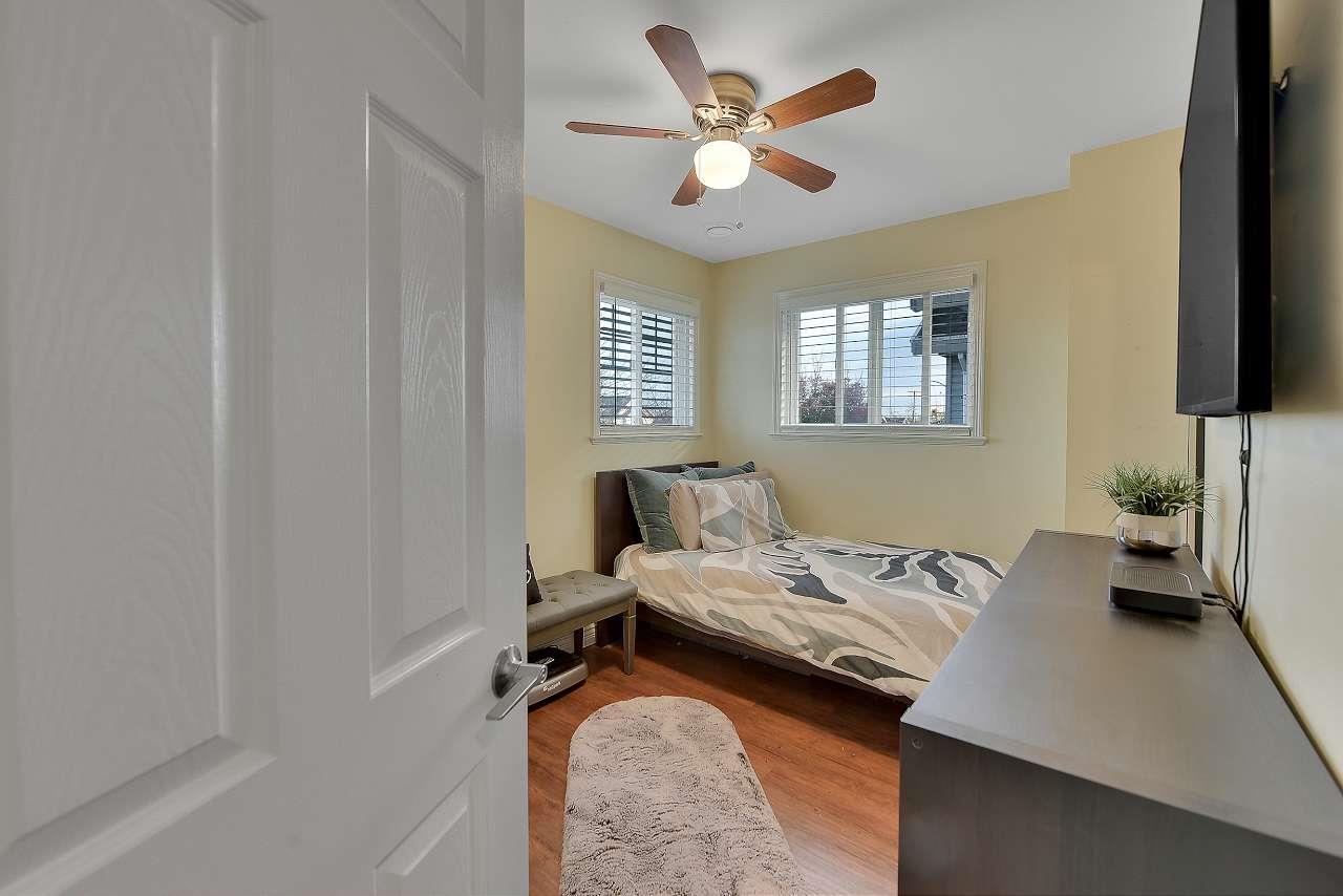6843 192nd Street, Surrey, British Columbia  V4N 0Z6 - Photo 35 - R3067012