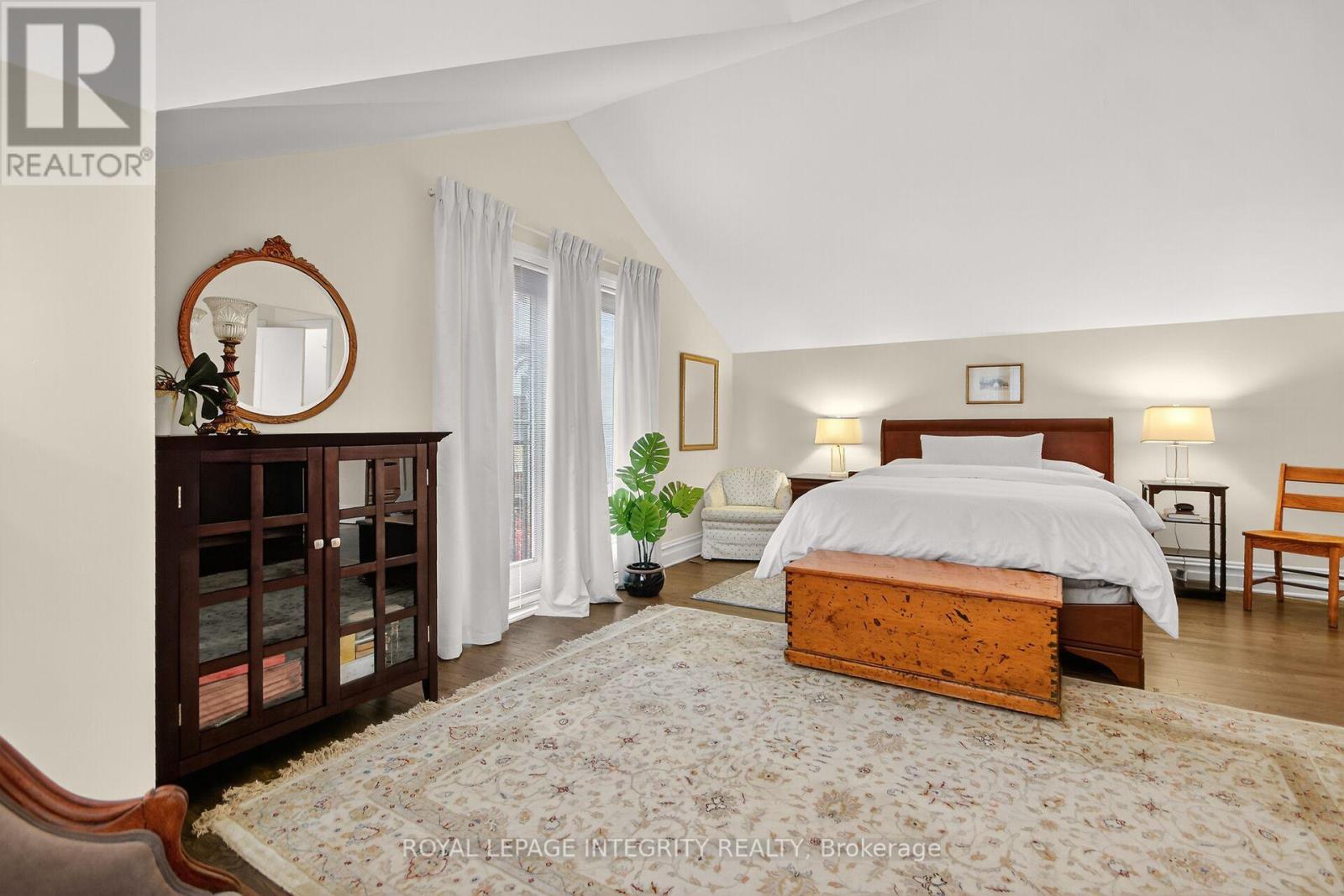 200 Cartier Street, Ottawa, Ontario  K2P 1L2 - Photo 28 - X12539480