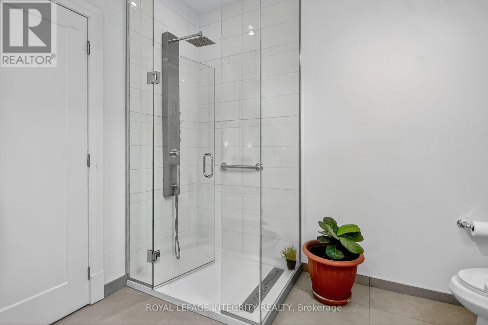 200 Cartier Street, Ottawa, Ontario  K2P 1L2 - Photo 32 - X12539480