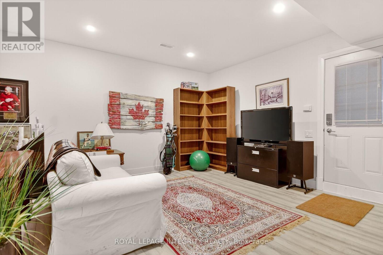 200 Cartier Street, Ottawa, Ontario  K2P 1L2 - Photo 40 - X12539480