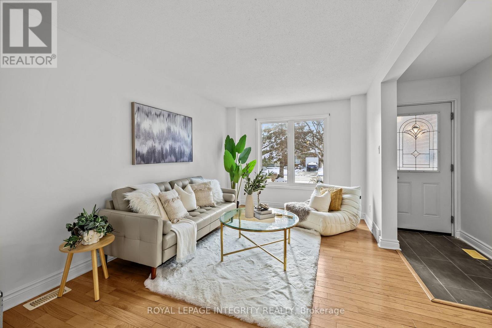 45 Raftus Square, Ottawa, Ontario  K2J 2K9 - Photo 5 - X12539482