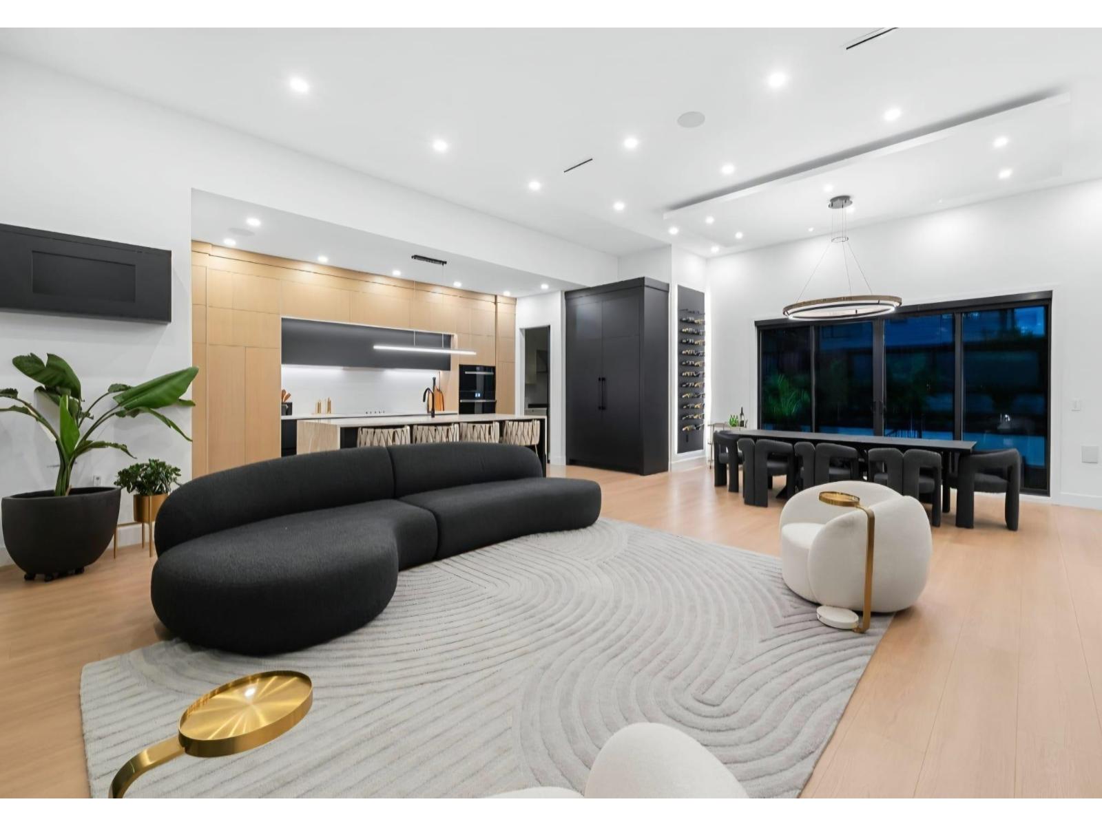 8102 Wiltshire Place, Delta, British Columbia  V4C 6T2 - Photo 5 - R3066563