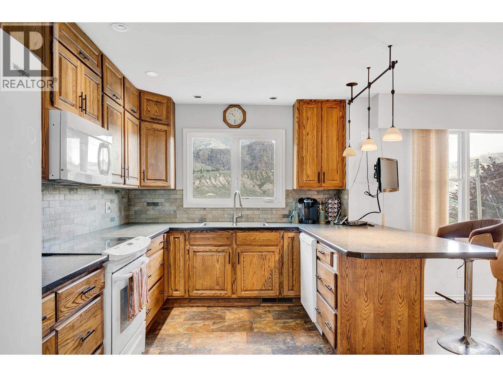 357 Ridge Road, Kamloops, British Columbia  V2C 4Y9 - Photo 11 - 10348757