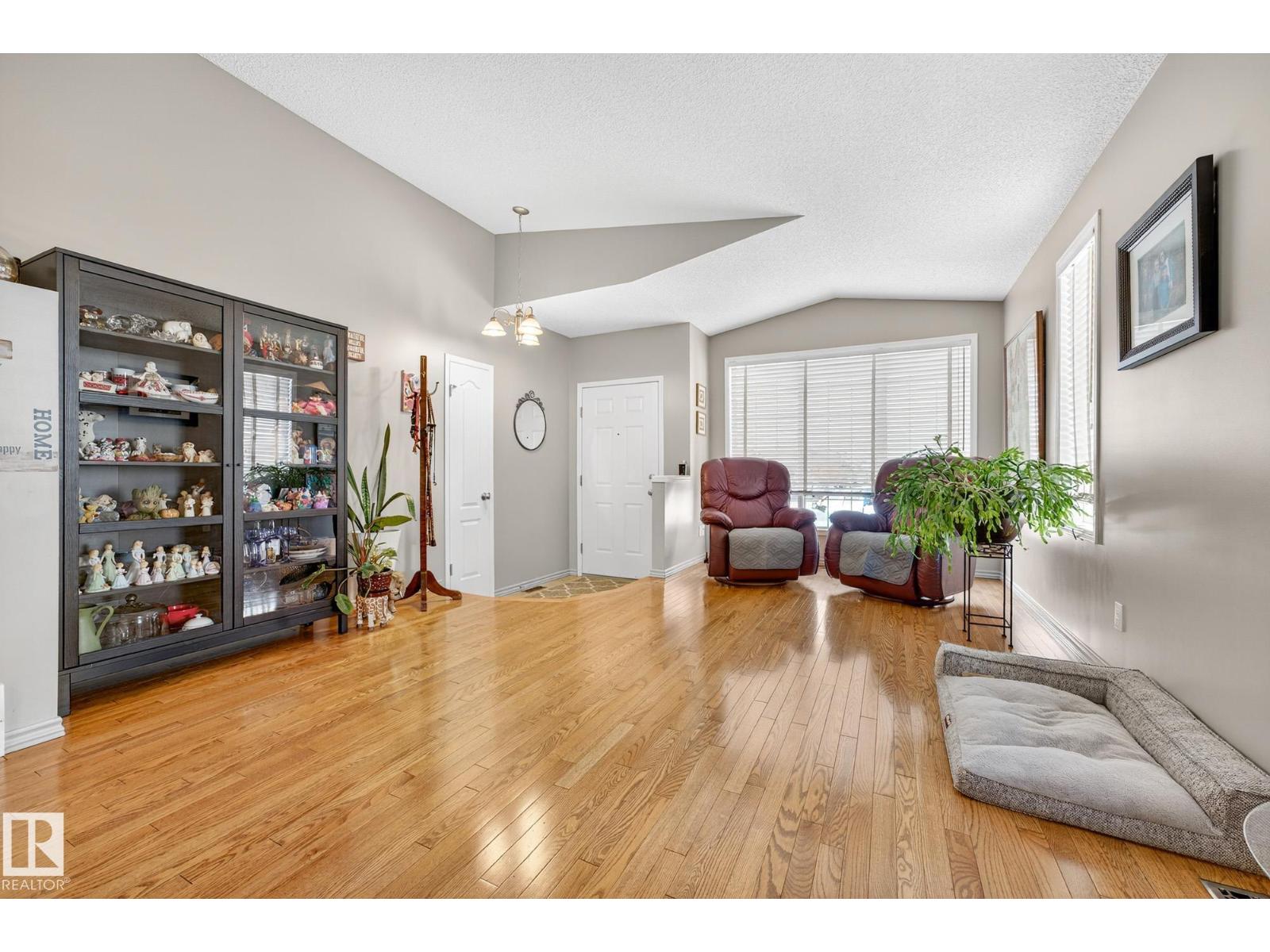 8304 170 Av Nw, Edmonton, Alberta  T5Z 3G8 - Photo 6 - E4465531