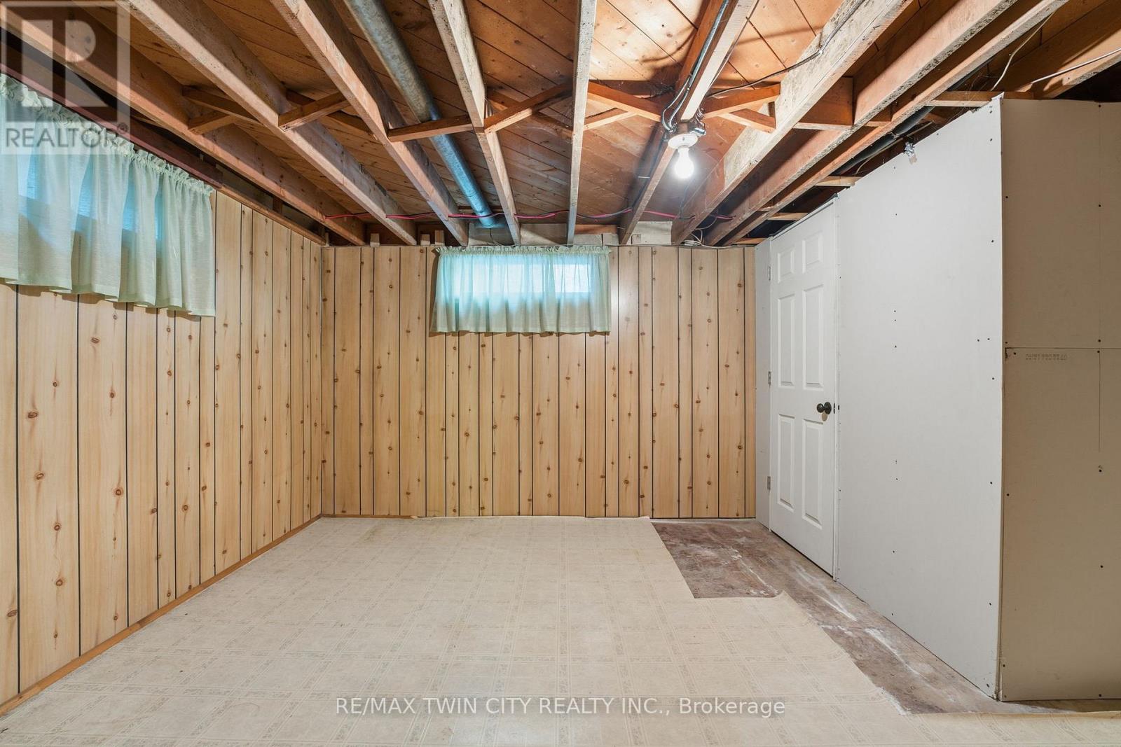 9 Waddington Street, Brantford, Ontario  N3R 2R2 - Photo 19 - X12537766