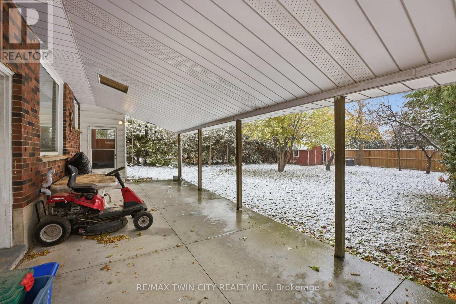 9 Waddington Street, Brantford, Ontario  N3R 2R2 - Photo 24 - X12537766