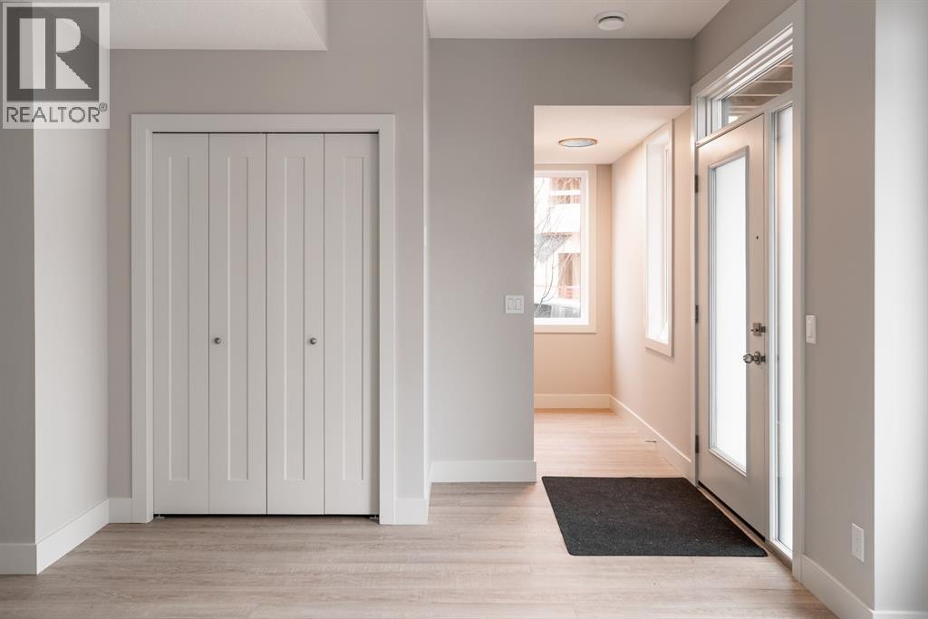 Property at 261 Royal Elm Road NW image 5