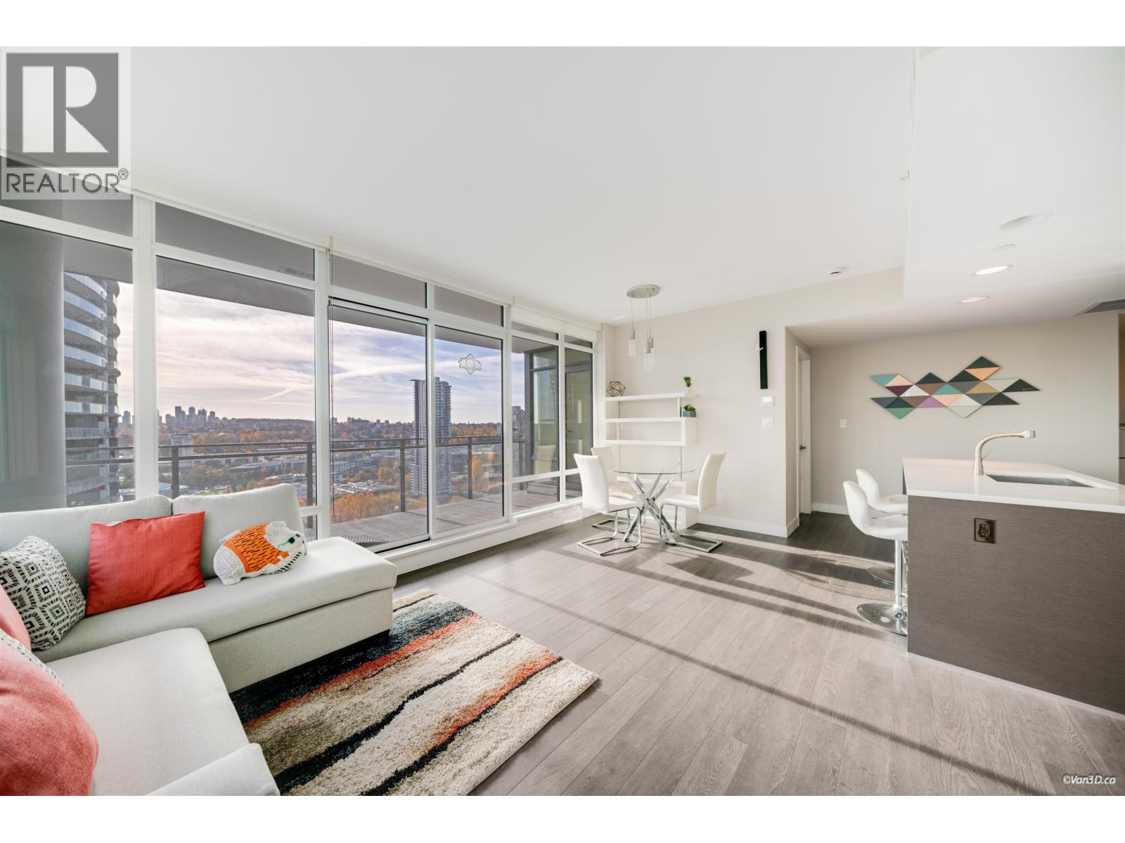 1907 2008 Rosser Avenue, Burnaby, British Columbia  V5C 0H8 - Photo 2 - R3066932